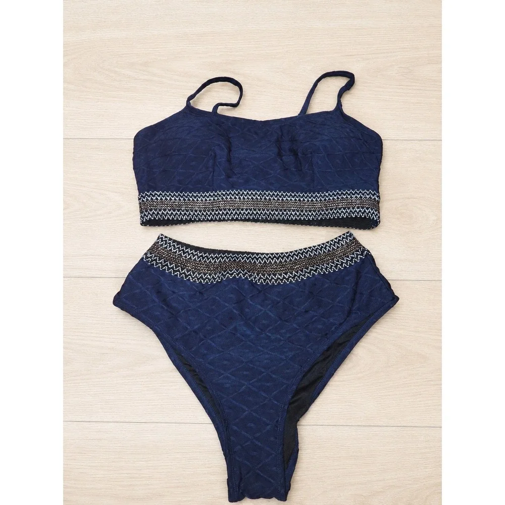 CUPSHE Textured Navy Bikini Set Bralette High Rise Bottoms Women's L